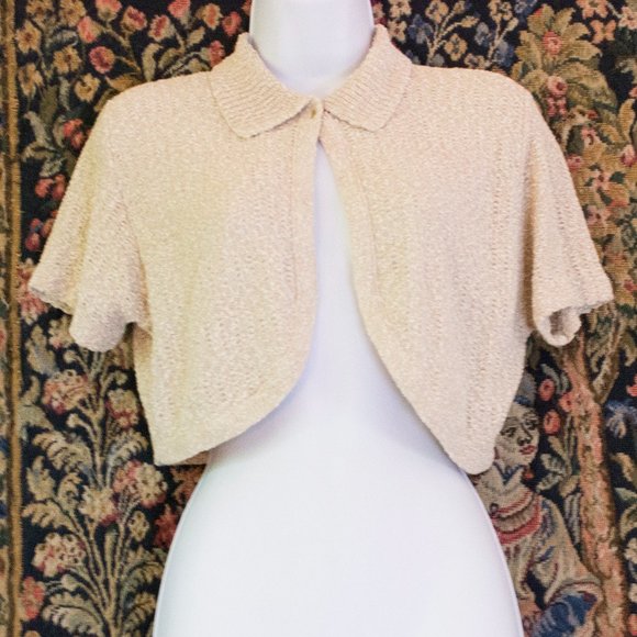 Vintage Sweaters - Knit Shrug Oatmeal 60s vintage button cape collar